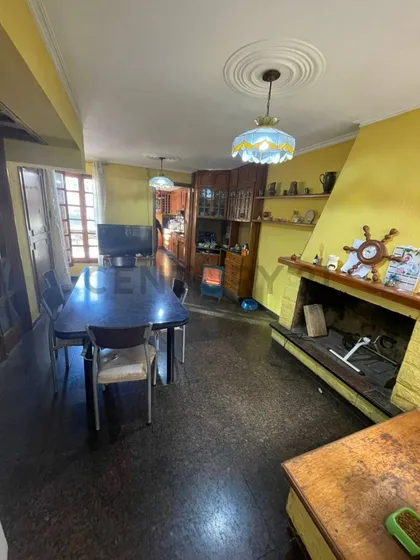 Venta Casa En Centro De Luján De Cuyo (media Cuadra De La Plaza), Mendoza