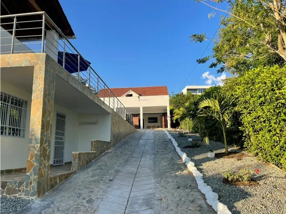 Rhbr-14082 (finca) 2 Niveles (santa Fe De Antioquia)
