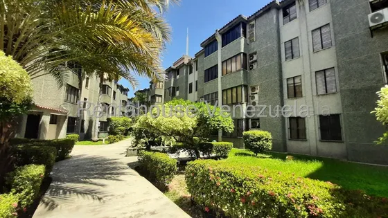 Jmc Apartamento En Venta En Urb. Agua Sal 25-17864 Yk