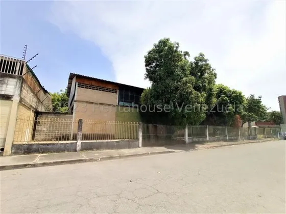 Oportunidad De Inversión Galpón Industrial En Venta Zona Industrial San Jacinto 2.035 Mts2 25-16092 Hc