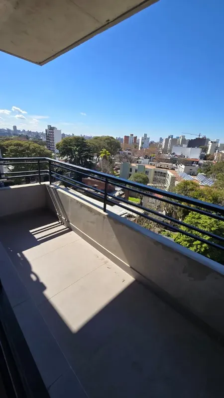 Estrena, Luminoso Y Vista Despejada