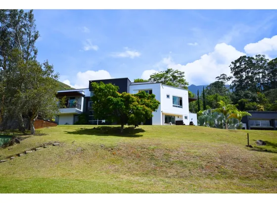Casa En Venta, Unidad Cerrada En Copacabana, Antioquia