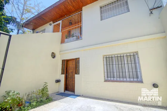Tres Viviendas En Block Sobre Lote De 10x28.50