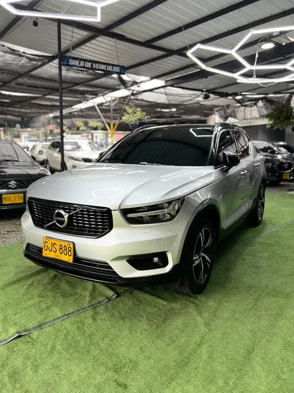 Volvo Xc40 T4 Fwd R-design Tp 2000cc T Ct Cr