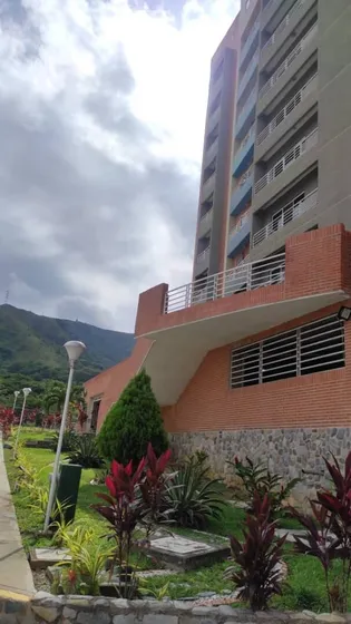 Apartamento En Venta En Mañongo - Residencias Pedregosa. 