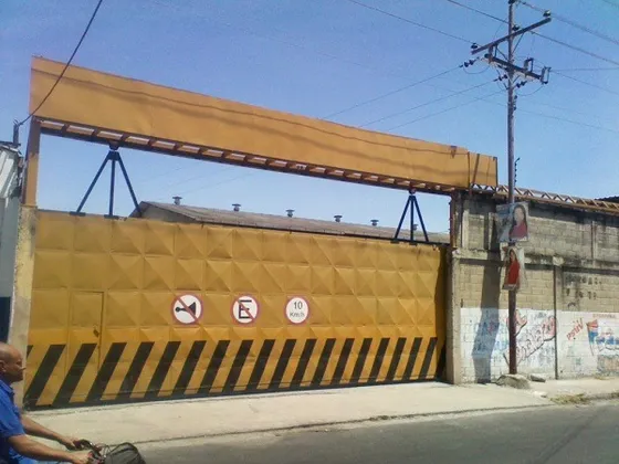 Vendo Galpon Industrial De 6.637 M2, Ref. 1.600.000 - Zona Industrial San Vicente, Maracay Edo. Aragua