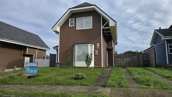 Casa En Arriendo De 3 Dorm. En Puerto Varas
