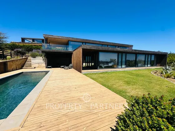 Pichilemu, Soñada Casa Con Vista A Punta De Lobos
