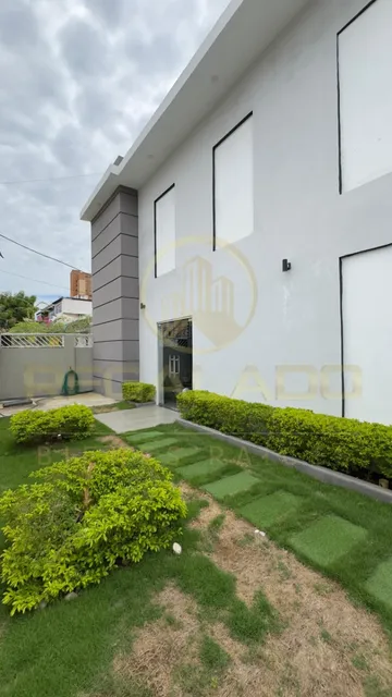 Scv-1672 Zona Norte Casa Comercial Sector Tierra Negra Avenida Cecilio Acosta