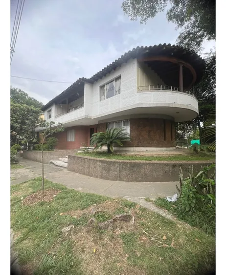 Casa En Venta Cerca Al Exito De Laureles