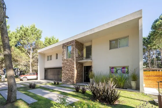Casa En Venta 5 Ambientes Pinamar La Herradura