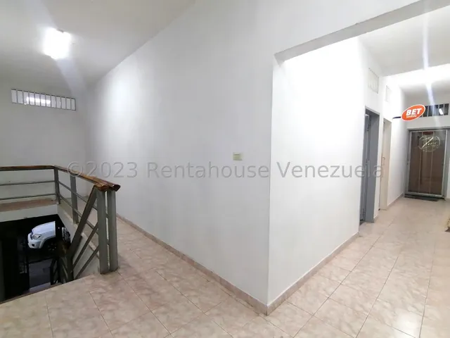 Maritza Lucena Trae En Zona Comercial De Nueva Segovia, Este Espectacular Local, En Alquiler, Espacios Impecables, Luz Led, Piso De Vinil, Área Para Oficinas, Ideal Para Su Negocio.