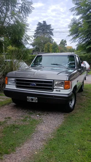 Ford F-100 3.6 Lujo