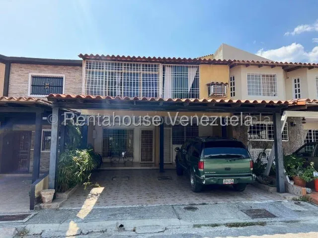 25-21827* Nataly Zambrano Te Ofrece Esta Bella Económicacasa (duplex) En Alquiler En La Rosaleda