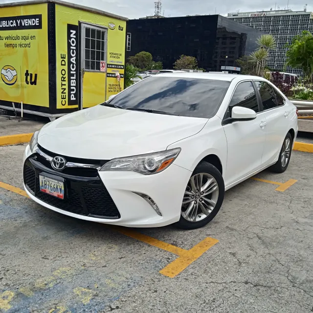 Toyota Camry Se-automático
