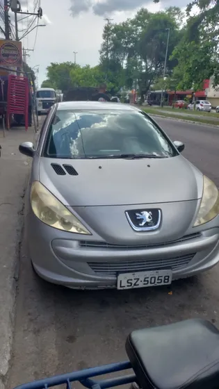 Peugeot 207 1.4 Xr Flex 5p