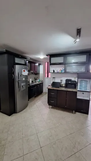 Johana Lazaro Vende Apartamento Semi Amoblado En San Diego Tulipan **clientes Directos**