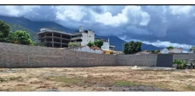 Se Vende Terreno Comercial Totalmente Plano Limpio A Pie De Calle