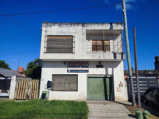Venta Casa 4 Ambientes Malvinas Argentinas C/patio