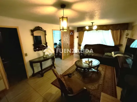 Casa En Venta De 4 Dorm. En Hualpén
