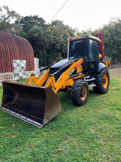 Jcb - Retroescavadeira
