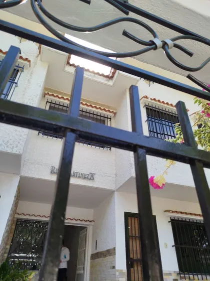 Alquilo Casa Comercial A Pie De Calle Trigal Norte (ac)