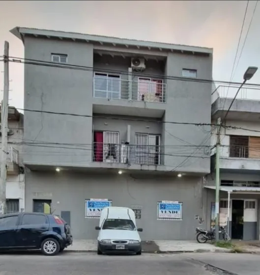 Alquilo En Palomar Departamento De 1 Ambiente 2do Piso F: 9345