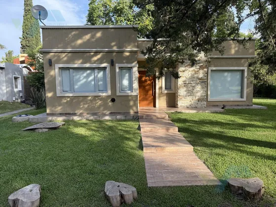 Venta Casa 1 Planta, Estilo Minimalista, El Jaguel C.c, Fátima Pilar