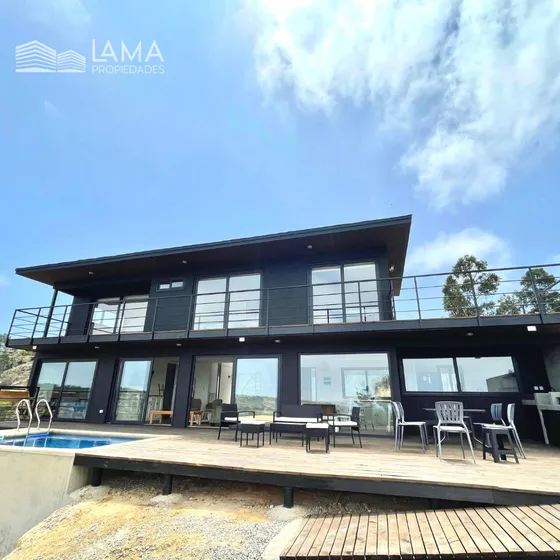 Casa En Tunquén Con Vista Al Mar