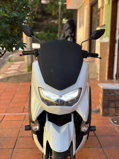 Yamaha Nmax Connect