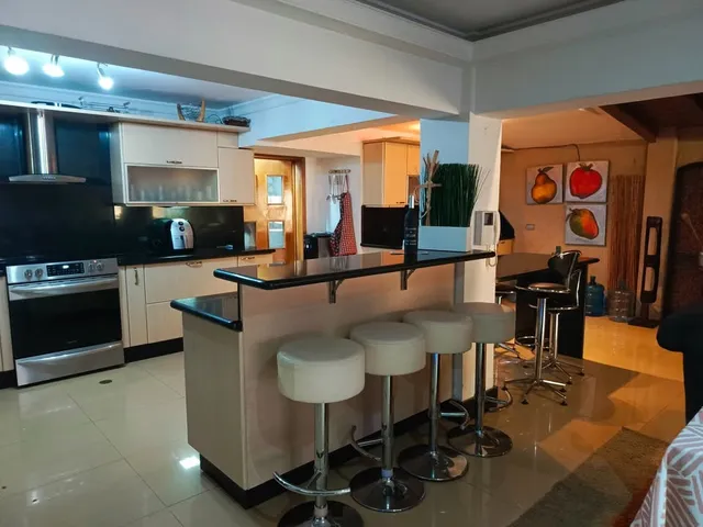 Yosmar Y Fernando Venden Casa Quinta En Prebo (4 Avenidas) Valencia