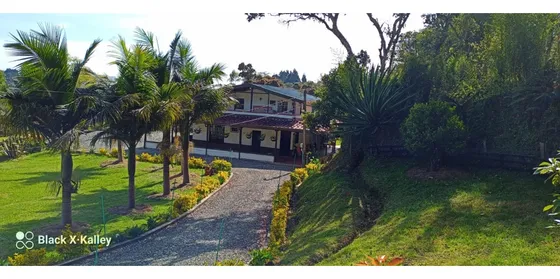 Casa En Venta En Guarne Vía Piedras Blancas 