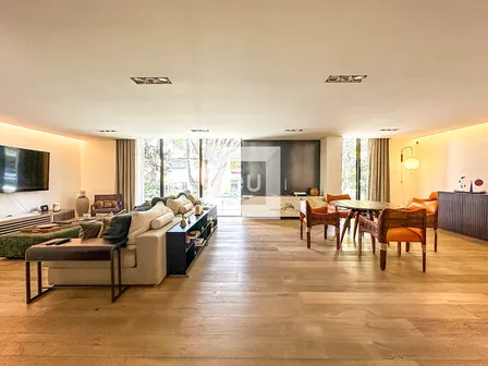 Pentgarden De Dos Pisos En Venta En Polanco Con Terraza Y Amenidades