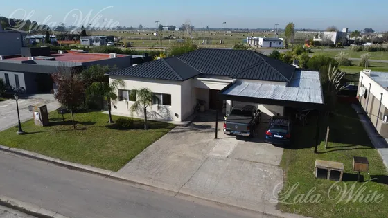Casa A La Venta En La Horqueta De Echeverría Canning