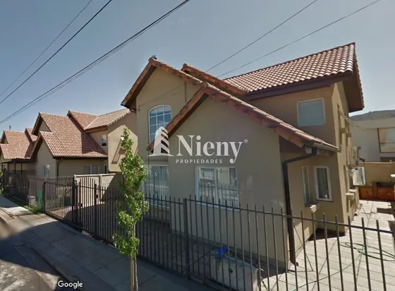 Casa En Venta De 4 Dorm. En Machalí