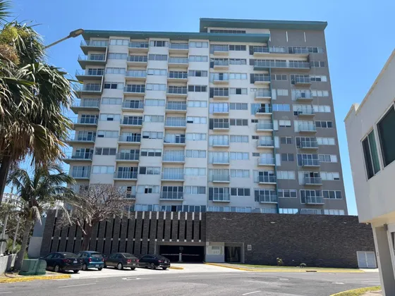 Departamento En Venta Con Alberca, A Unas Cuadras Del Mar, Riviera Veracruzana, Alvarado, Veracruz