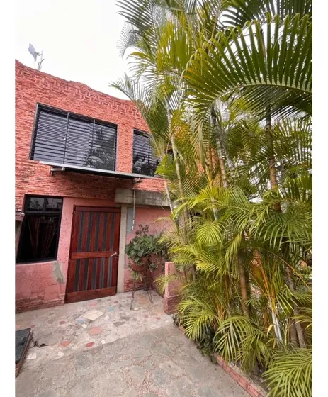 Se Alquila Town House 140m2 2h/1.5 B/2p Macaracuay 0797