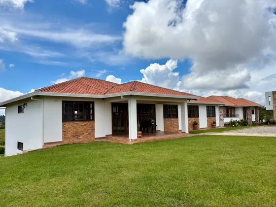 Vendo Esta Hermosa Casa Campestre En La Mesa De Los Santos 