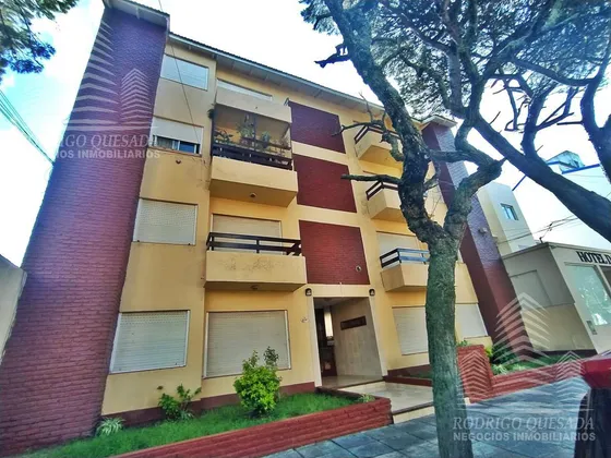 Un 3 Ambientes Céntrico,muy Cómodo Y Confortable!