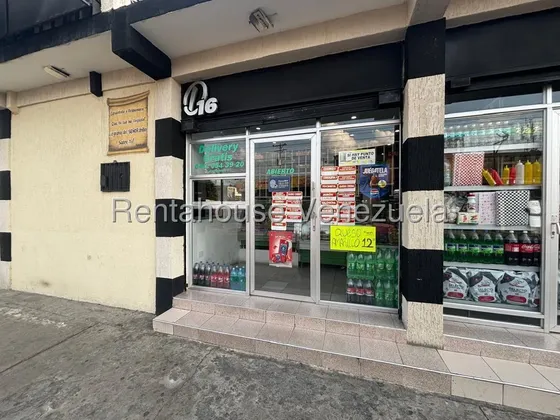 Diana Blanco Te Ofrece Excelente Local Comercial Al Oeste De Barquisimeto, Garantiza Máxima Visibilidad Y Alto Flujo Peatonal Y Vehicular,