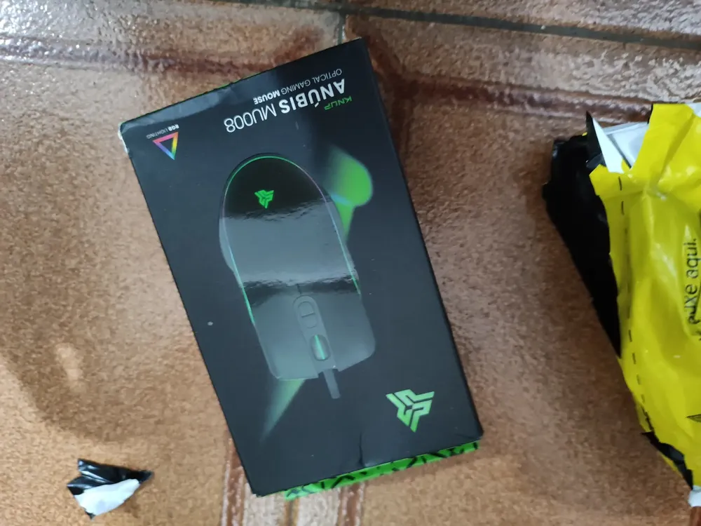 Mouse Gamer Knup Modelo MU008 USB RGB 4800dpi 7 Botões Preto