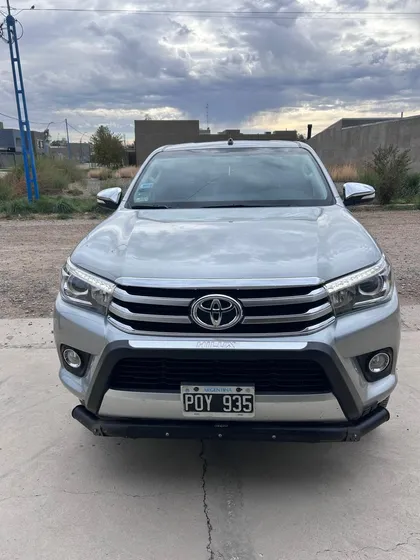 Toyota Hilux Pick-up 2.8 Cd Srx 177cv 4x4 At