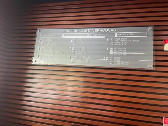 Estacionamiento Con Bodega