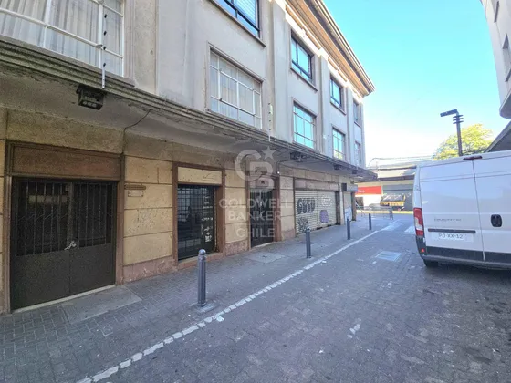 Excelente Local Centro Concepción