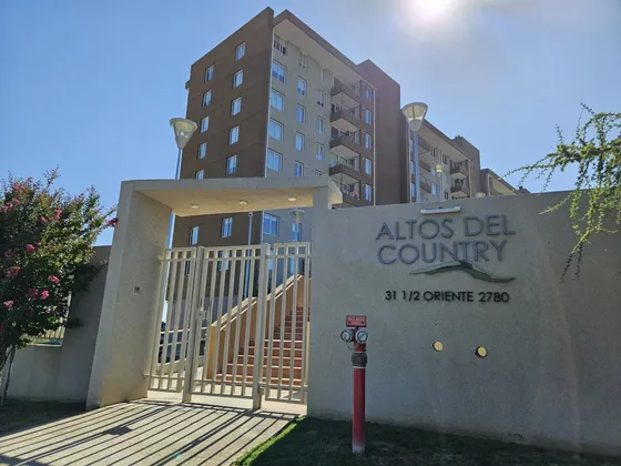 Departamento En Altos Del Country