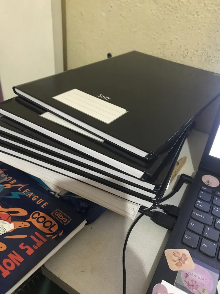 Caderno Brochura Capa Dura Grande 96 Folhas Kit 5 Unidades - Imagem 3