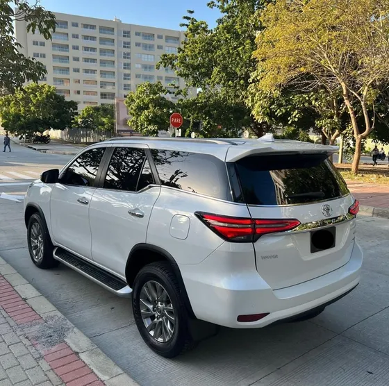 Toyota Fortuner 2.8l