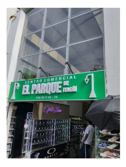 Local Comercial En Itagui Parque 
