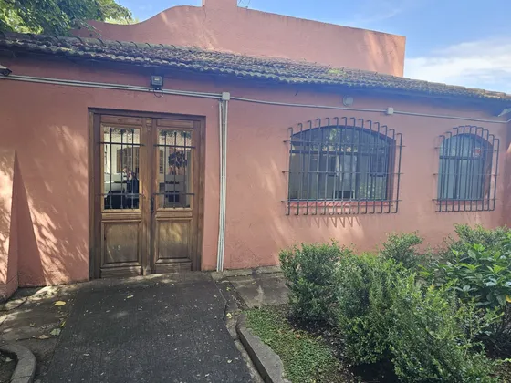 Casa En Venta En Martínez