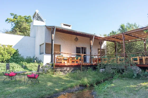 Complejo Y Bar En Cuesta Blanca - Oportunidad, Solo Por Un Mes